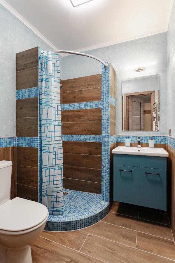Yudgi - Home Hotel Chornomorsk Bagian luar foto