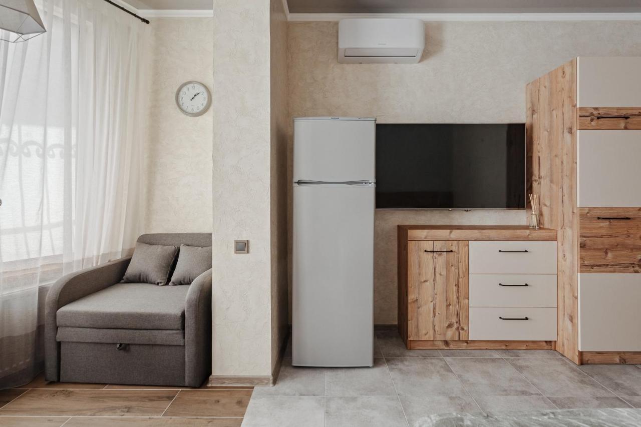 Yudgi - Home Hotel Chornomorsk Bagian luar foto