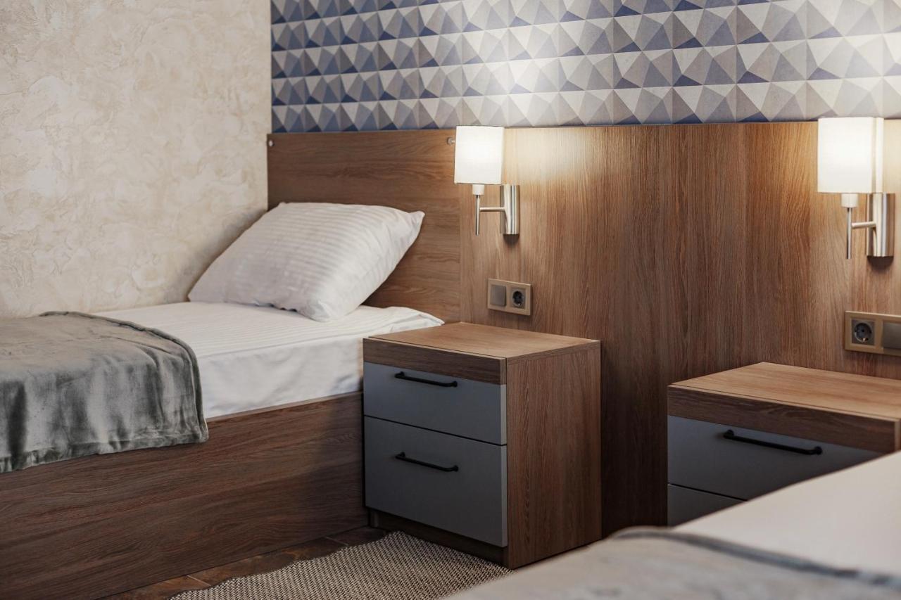 Yudgi - Home Hotel Chornomorsk Bagian luar foto