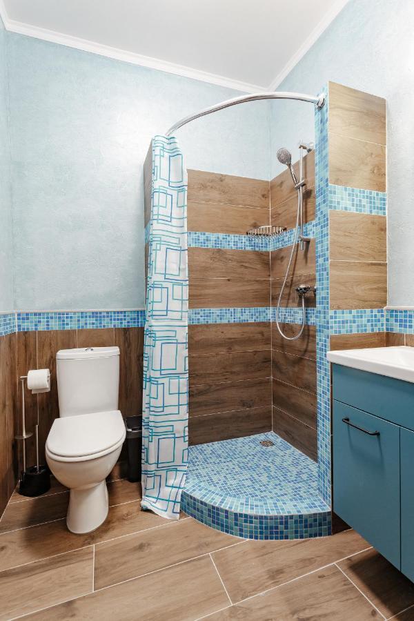 Yudgi - Home Hotel Chornomorsk Bagian luar foto