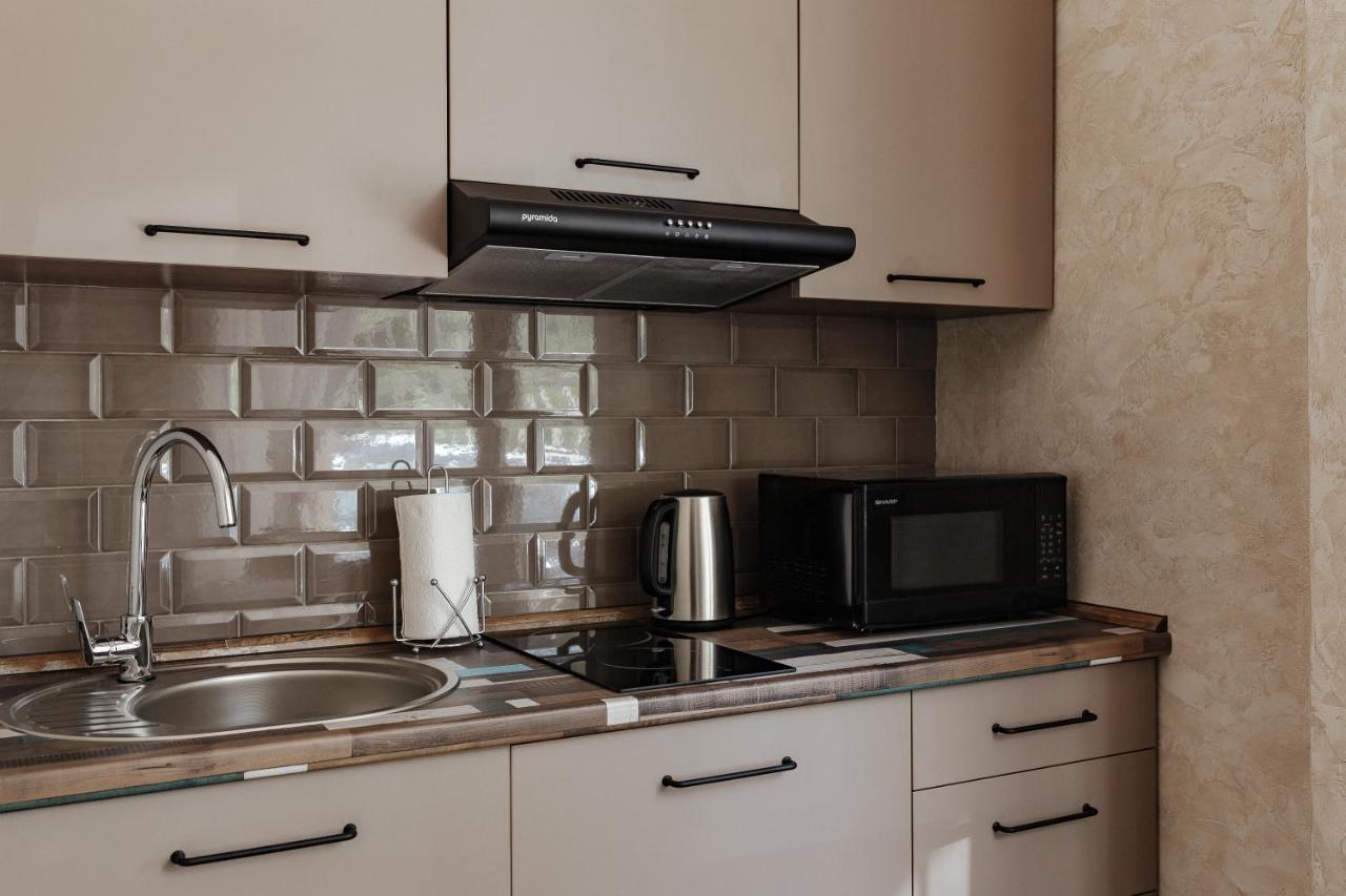 Yudgi - Home Hotel Chornomorsk Bagian luar foto